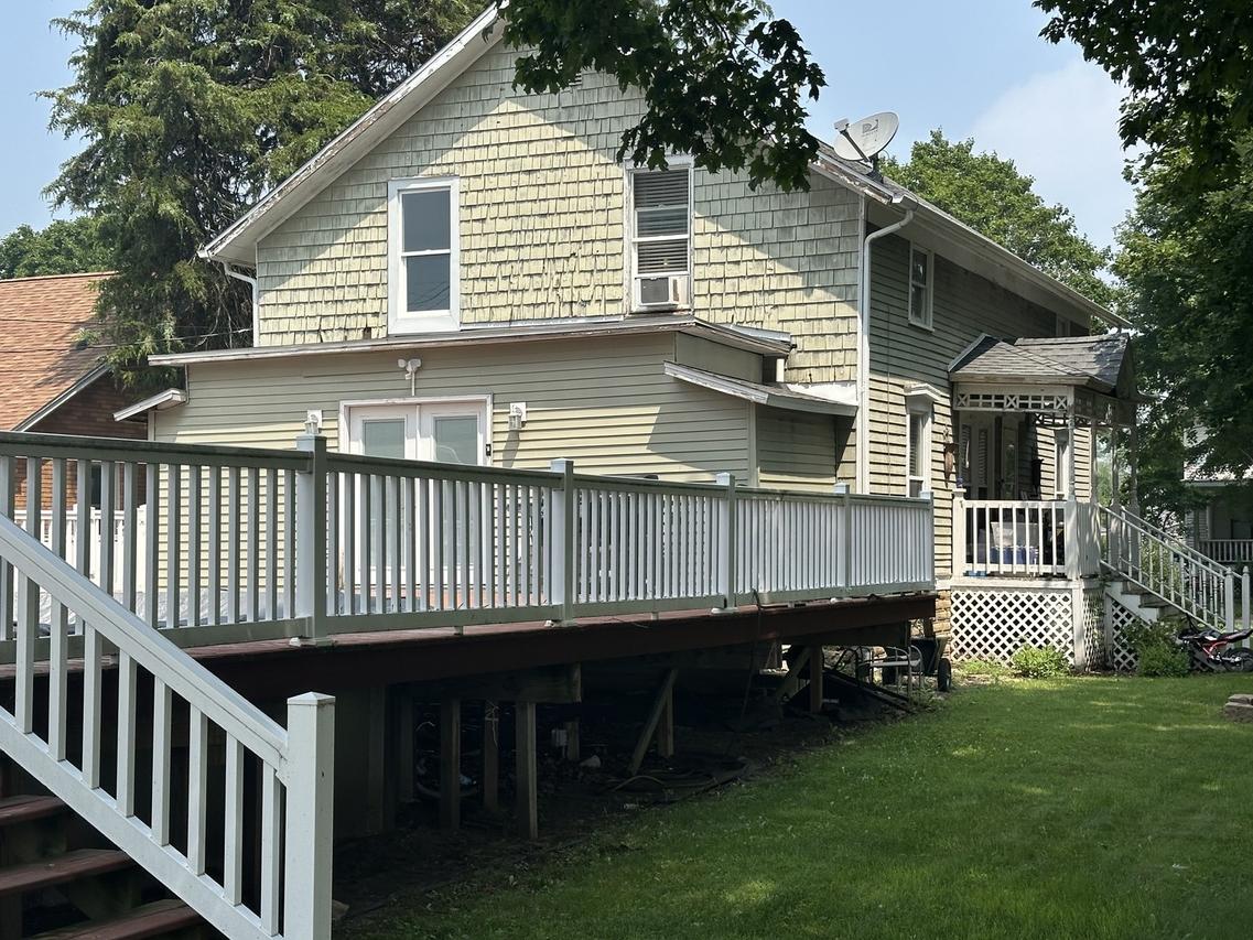 207 W Elm St., Fairbury, IL 61739