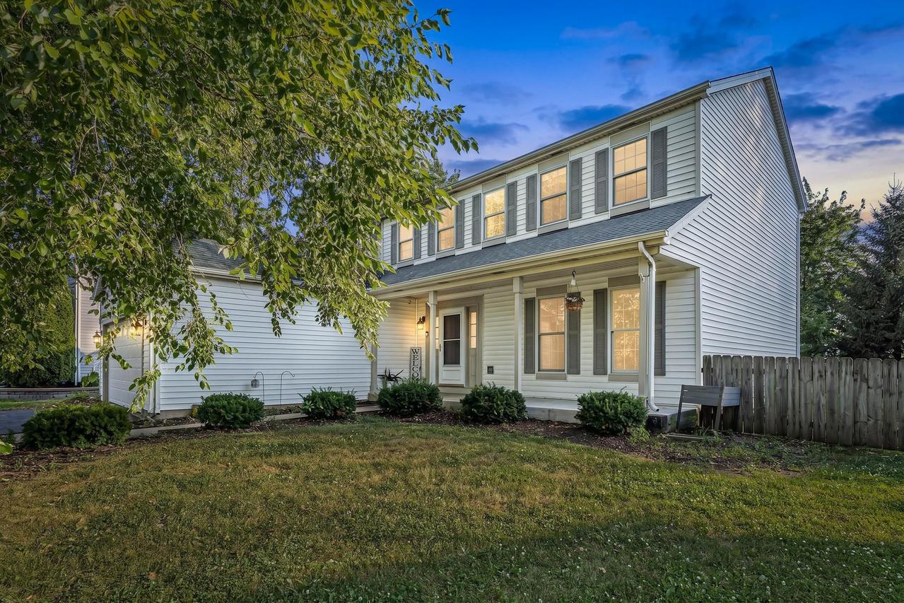 1917 Chestnut Grove Dr., Plainfield, IL 60586