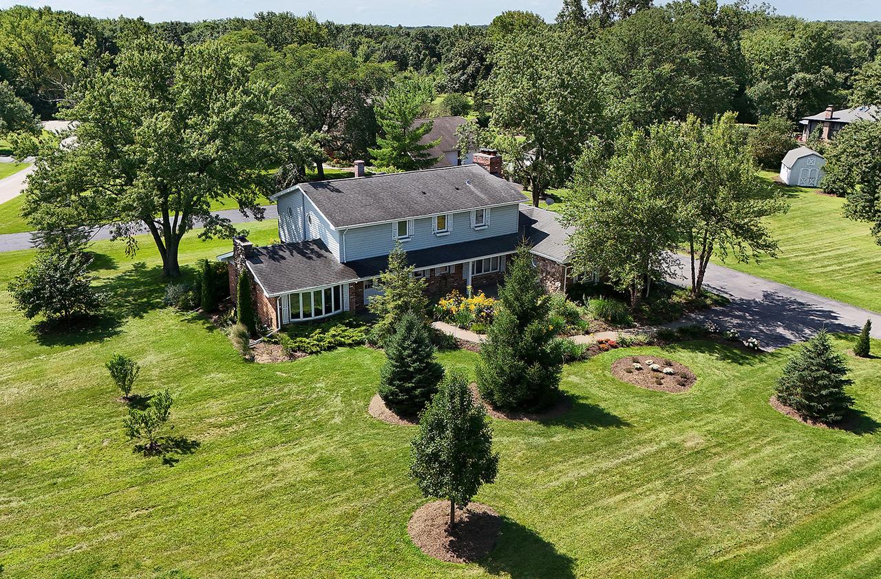 11901 W 118th St., Palos Park, IL 60464