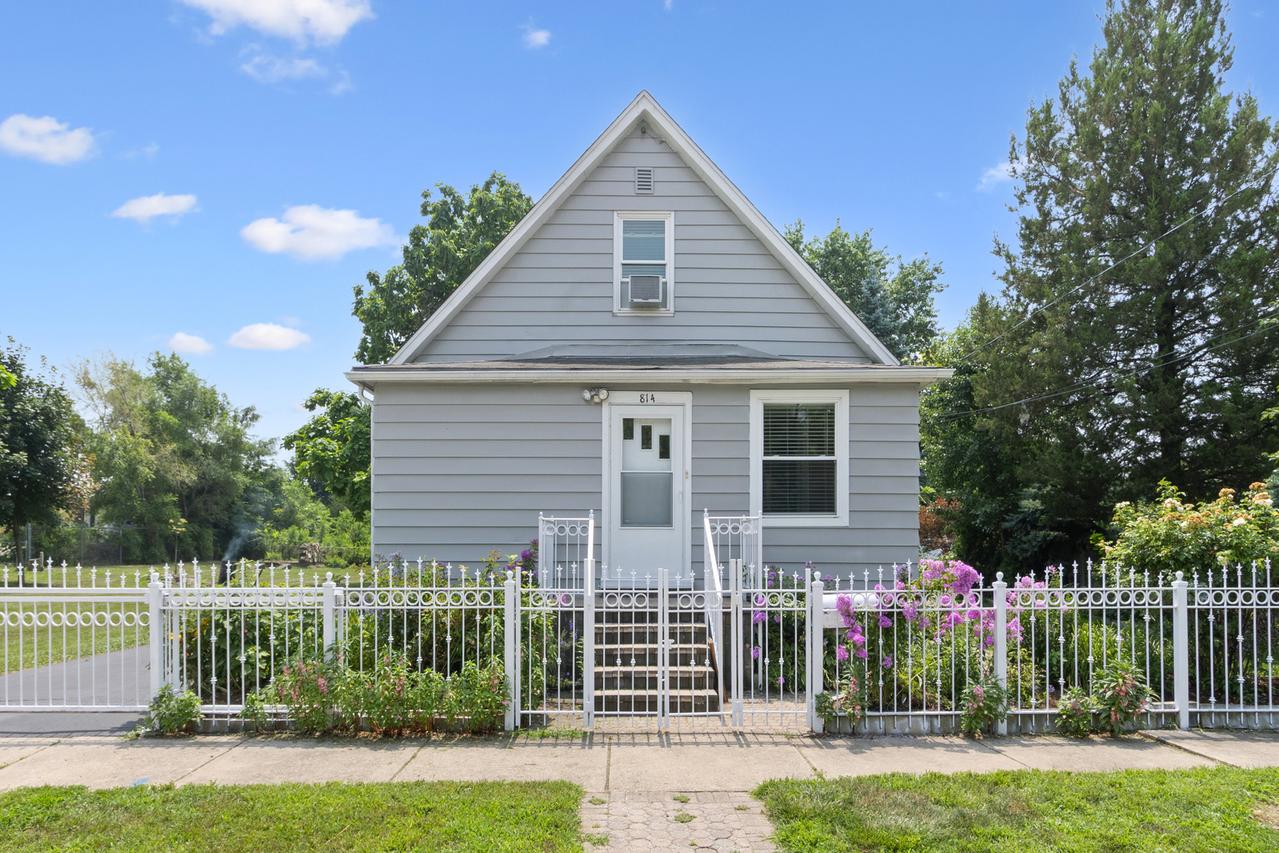 814 Meeker Ave., Joliet, IL 60432