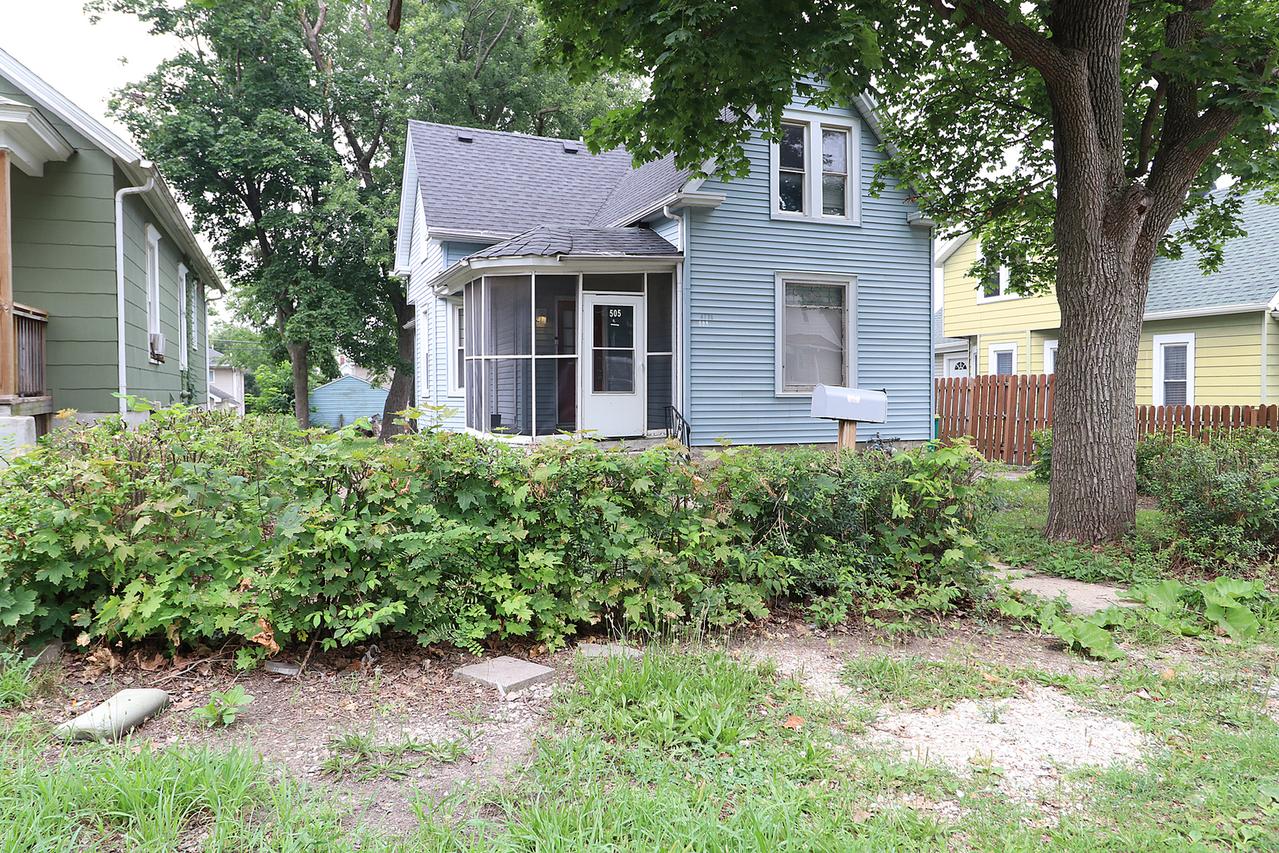 505 Fairbanks Ave., Joliet, IL 60432