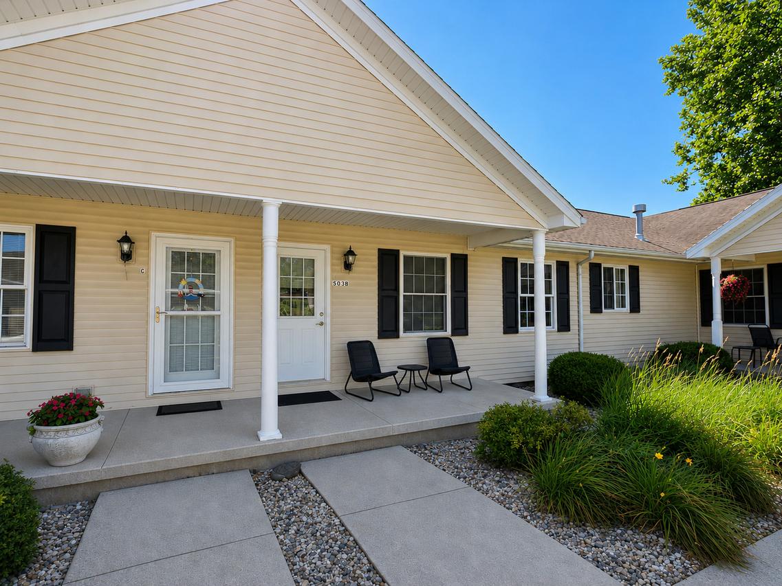503 W Randolph St. #B, Heyworth, IL 61745