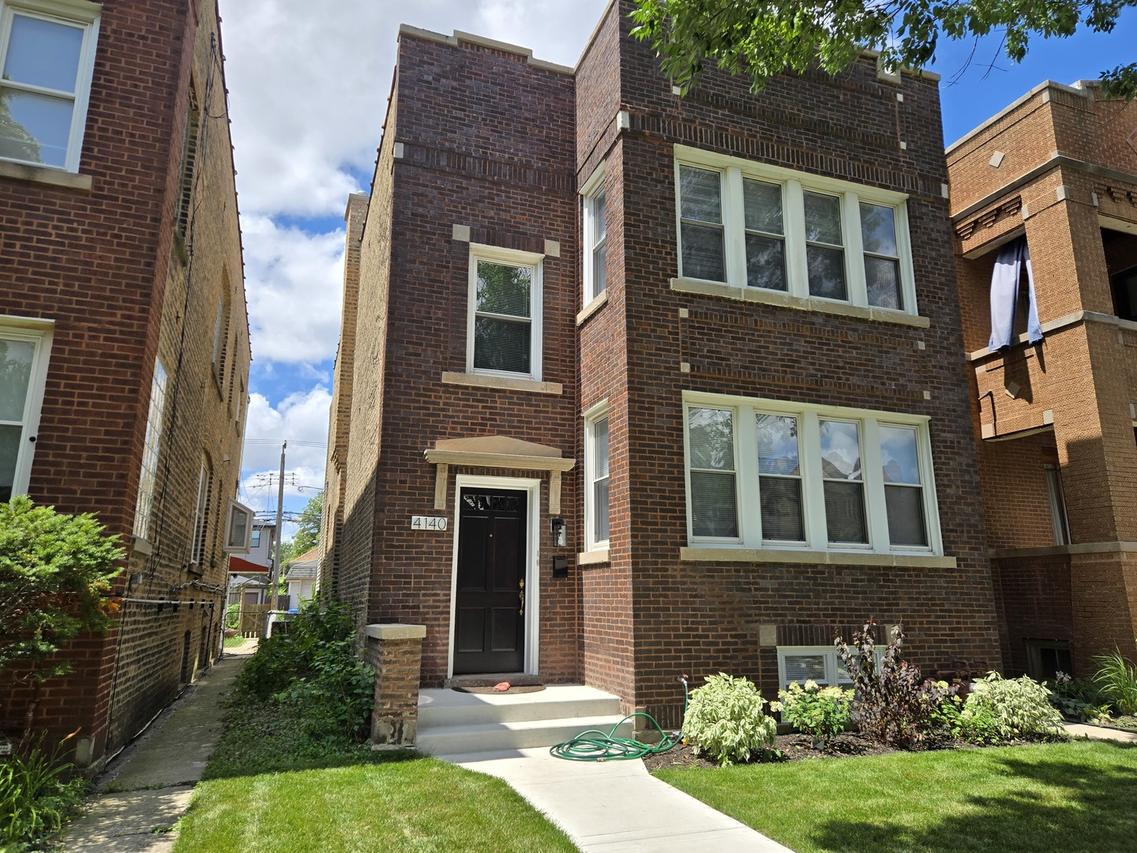 4140 N Marmora Ave., Chicago, IL 60634