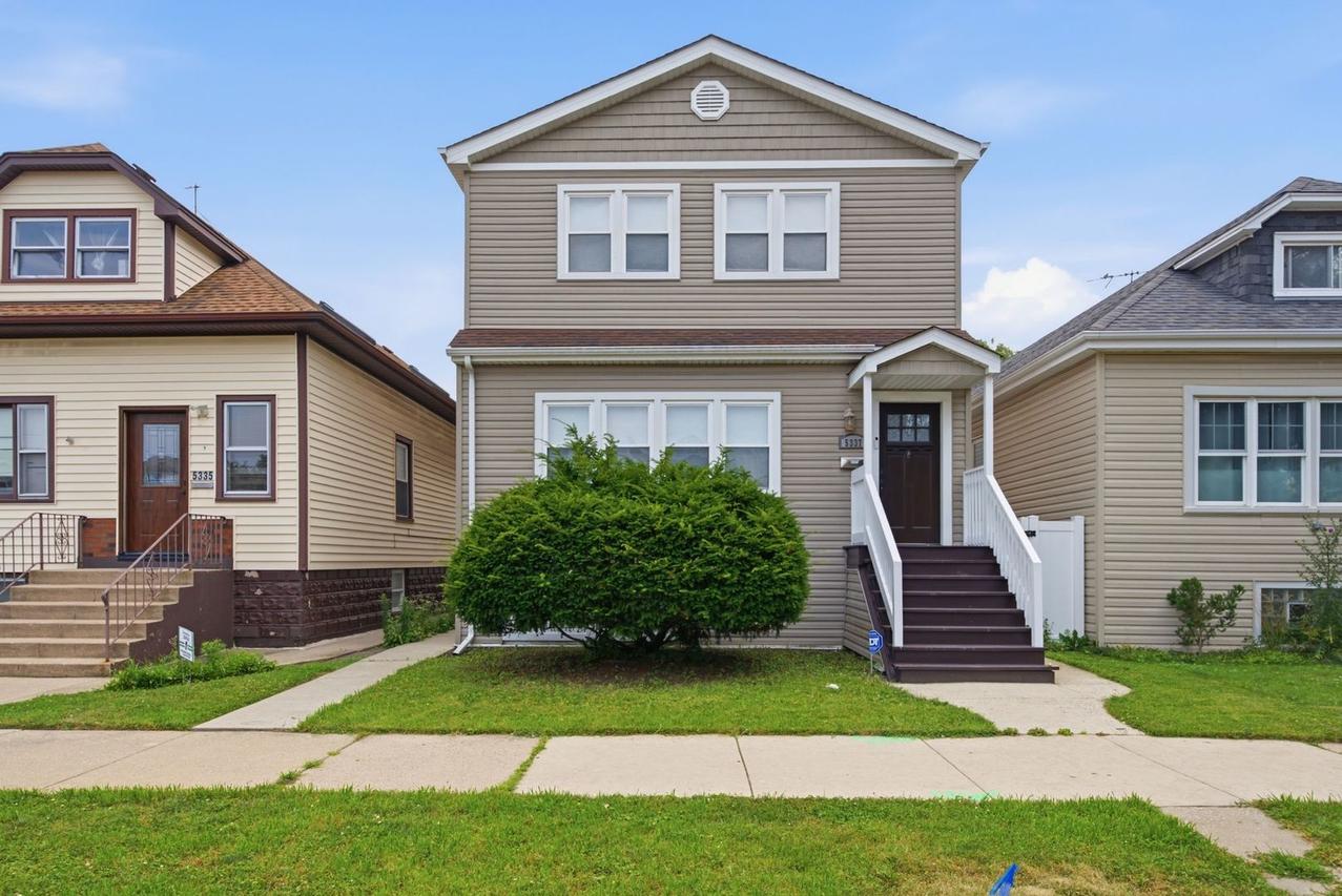 5337 W Barry Ave., Chicago, IL 60641