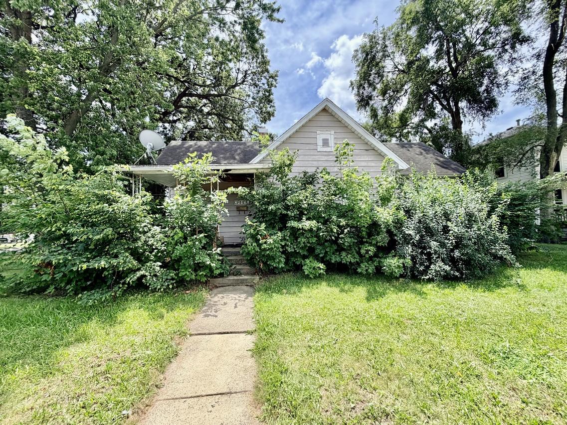214 E Reynolds St., Pontiac, IL 61764