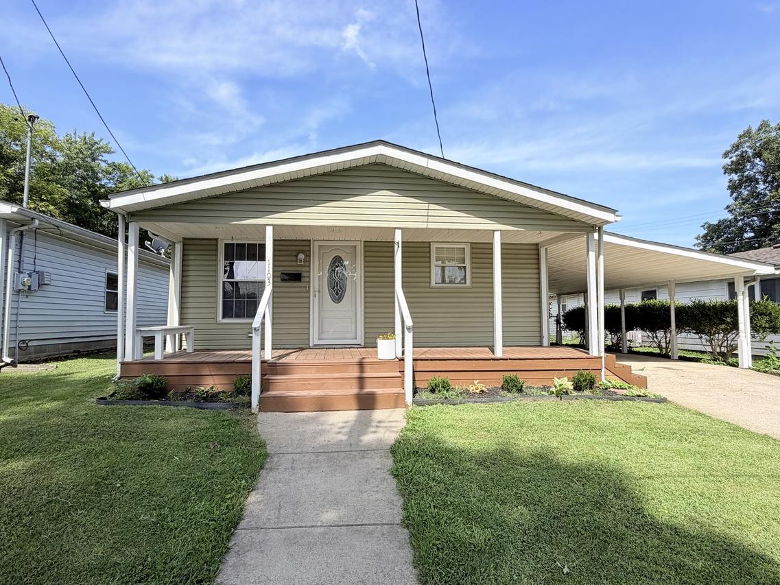 1103 S Hobson St., Harrisburg, IL 62946