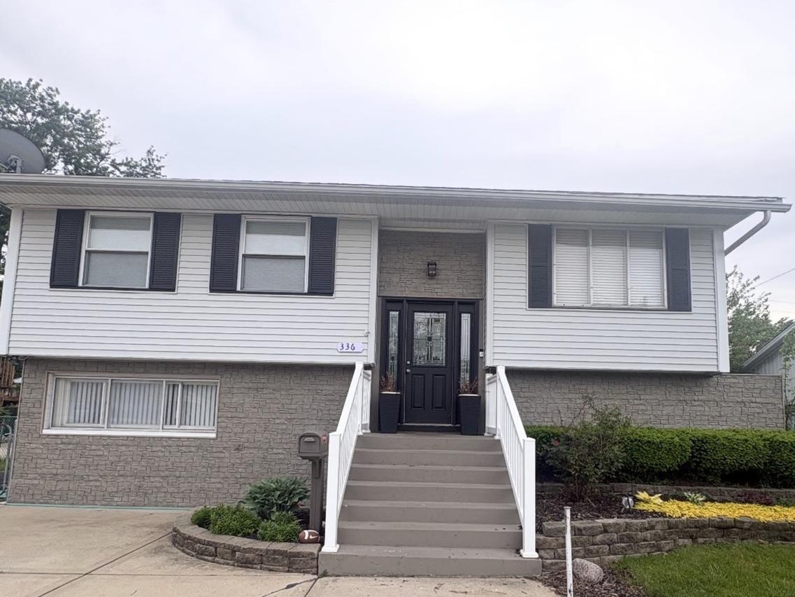 336 Hemlock Ave., Romeoville, IL 60446