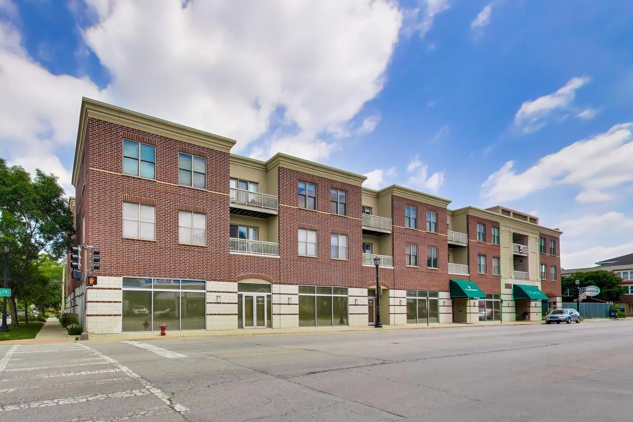 2951 Central St. #307, Evanston, IL 60201