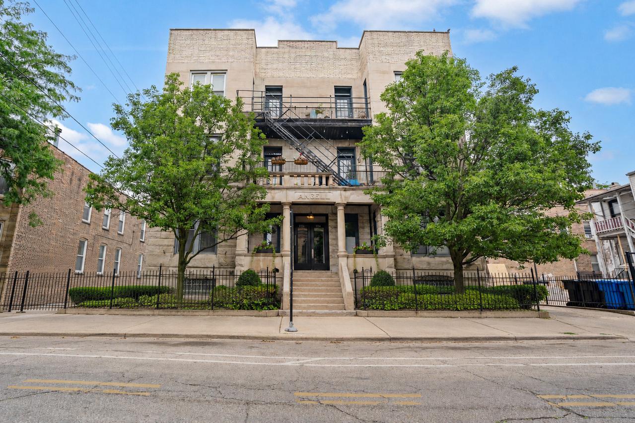 1714 W Leland Ave. #1B, Chicago, IL 60640