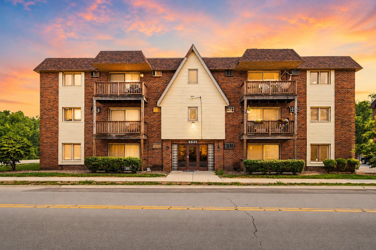 6645 172nd St. #1C, Tinley Park, IL 60477