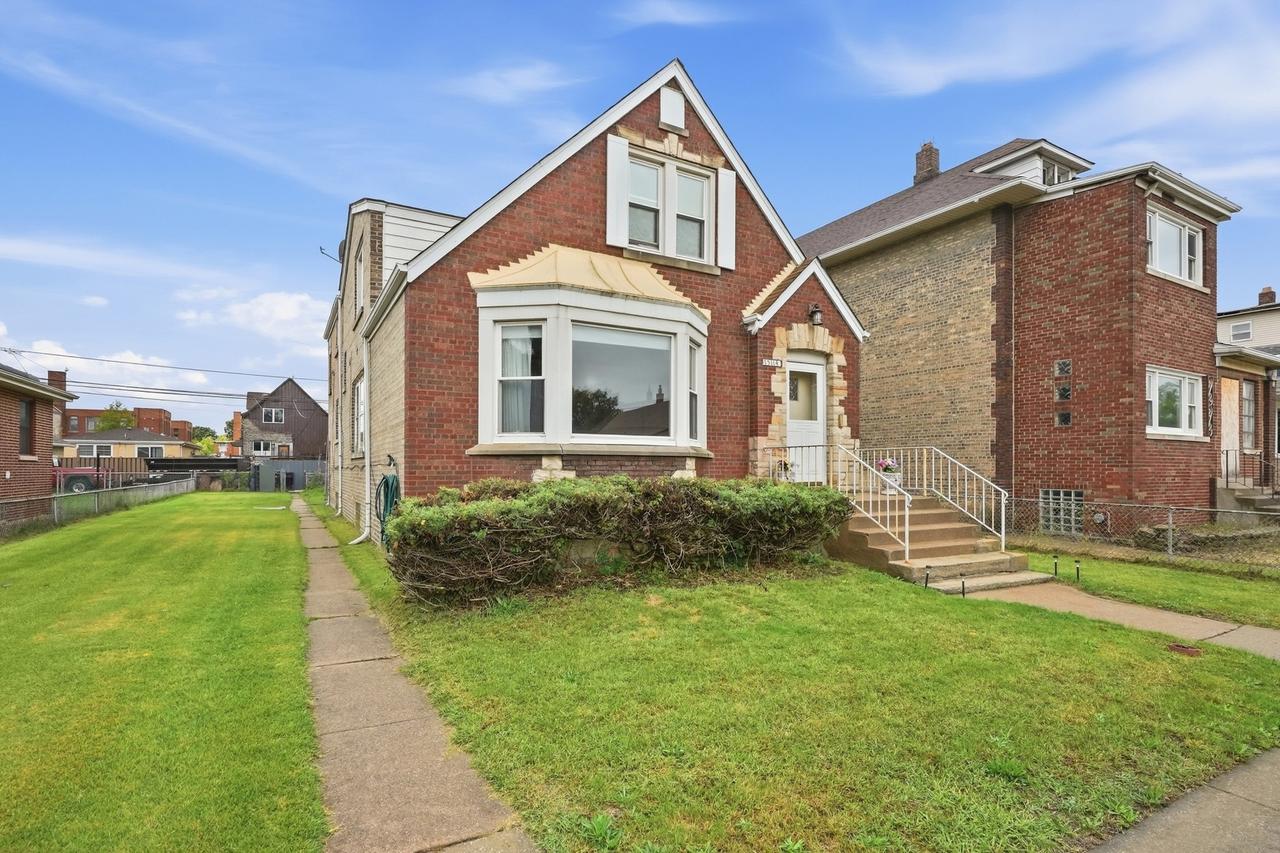 13114 S Brandon Ave., Chicago, IL 60633