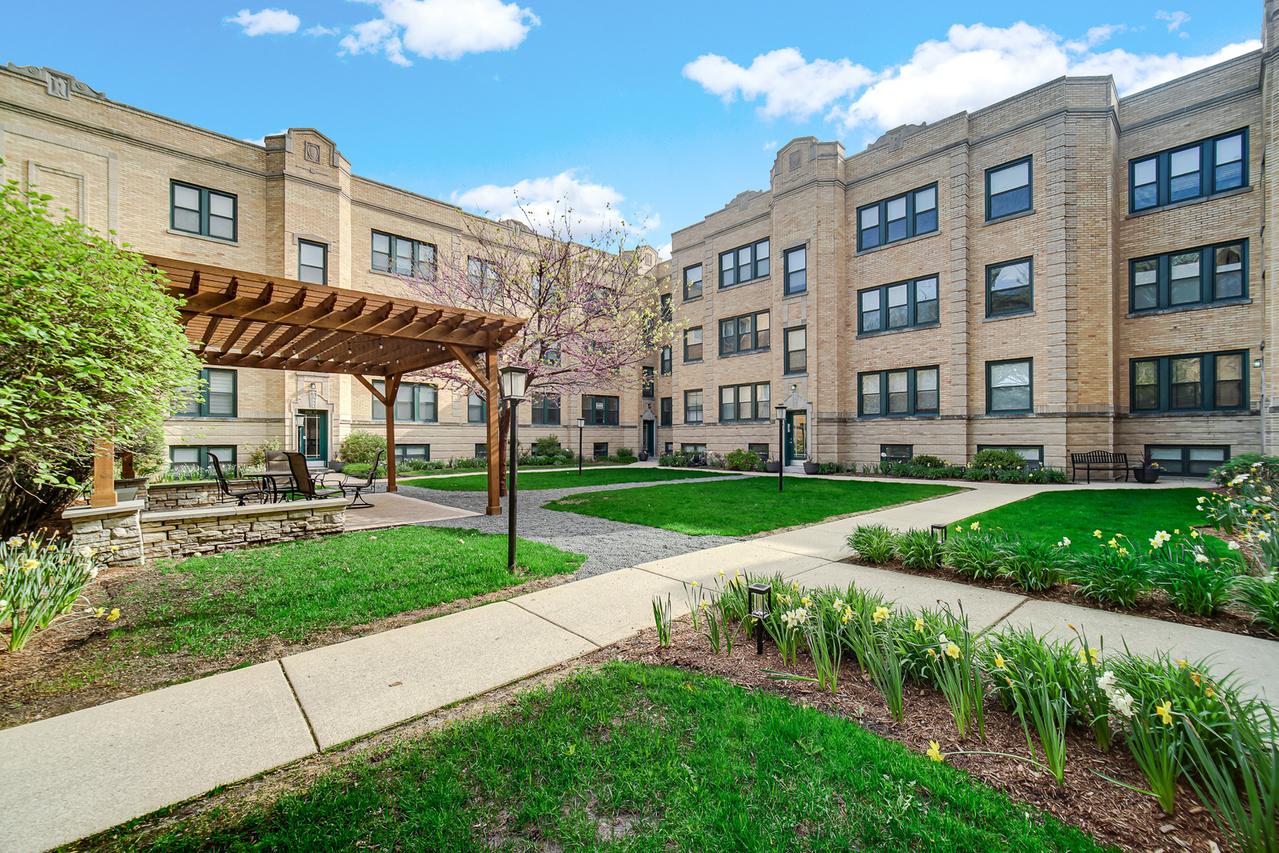 4027 N Mozart St. #1, Chicago, IL 60618
