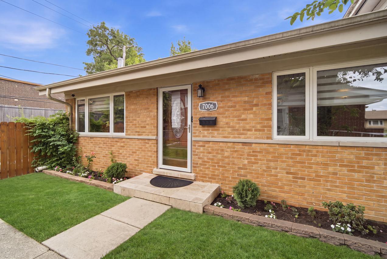 7006 W Carol Ave., Niles, IL 60714