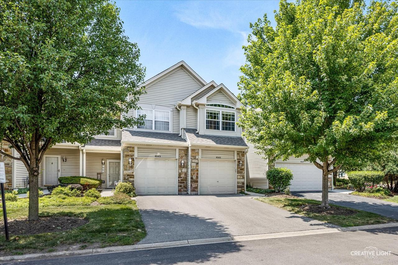 8145 Sierra Woods Ln., Carpentersville, IL 60110