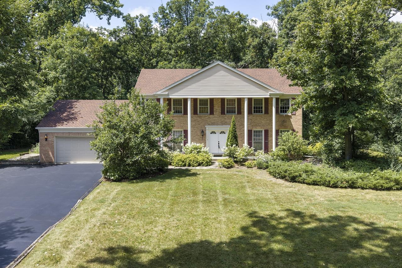 1650 Clendenin Ln., Riverwoods, IL 60015