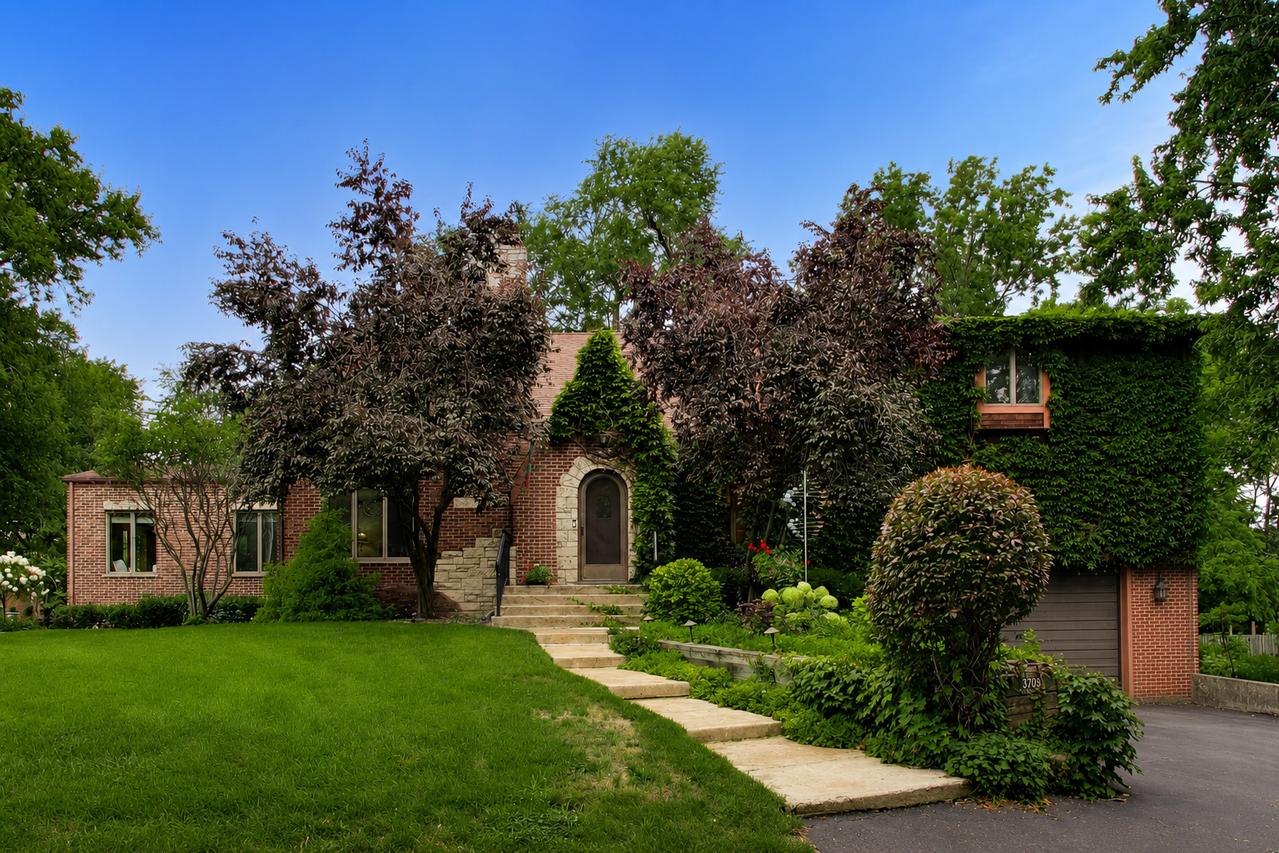 3708 Cooper Pl., Crete, IL 60417
