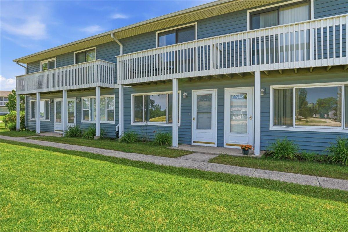 34322 N Birch Ln. #15C, Gurnee, IL 60031