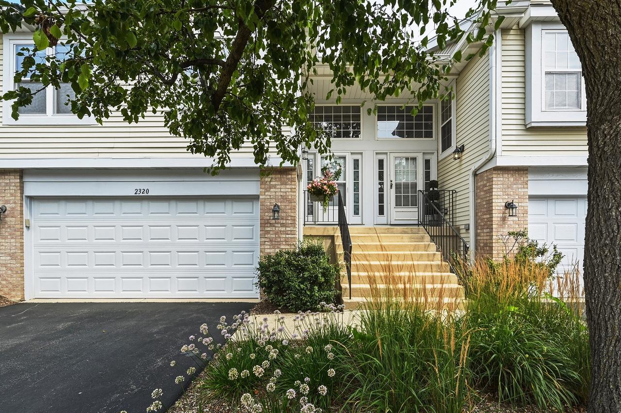 2320 Chasewood Dr., Downers Grove, IL 60515
