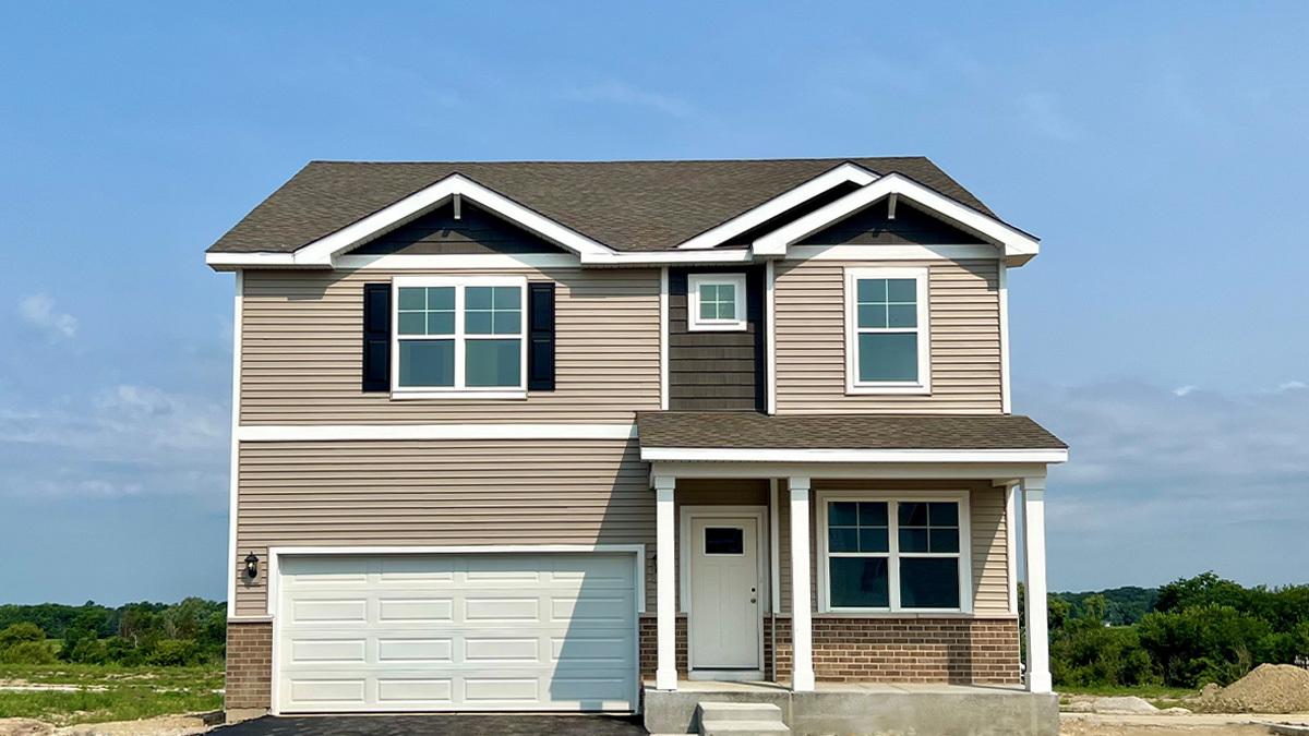 988 Sapphire Ln., Montgomery, IL 60538
