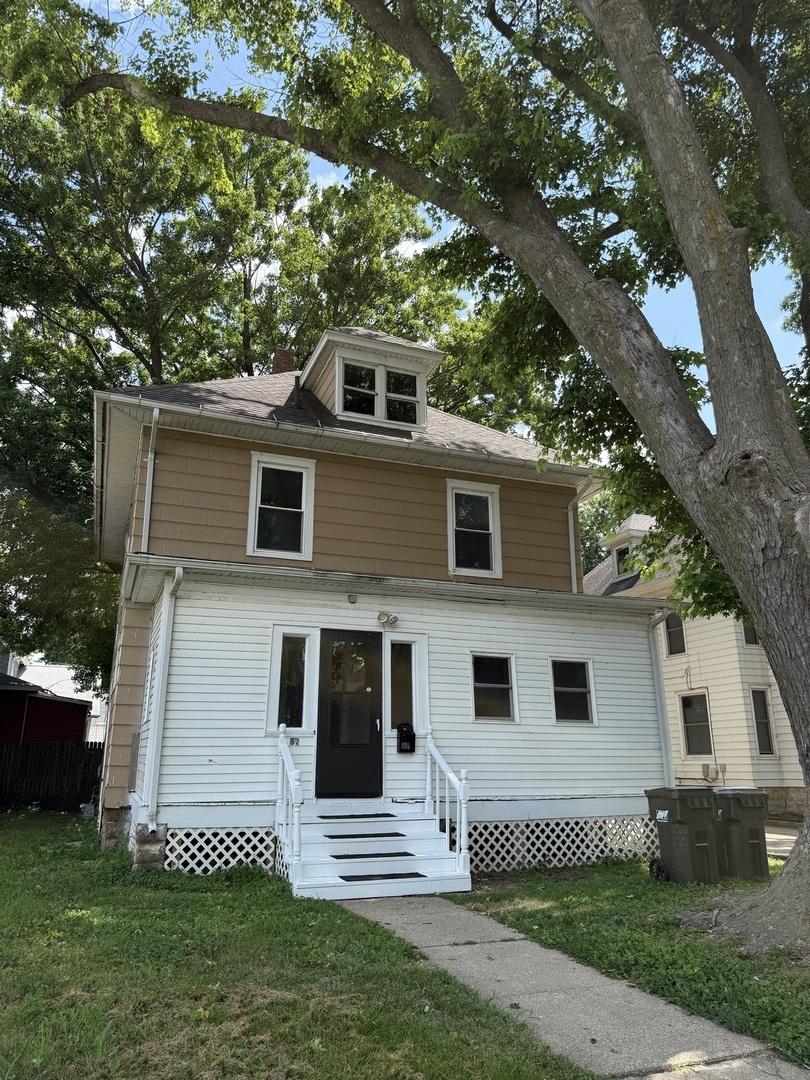 108 6th Ave., Sterling, IL 61081