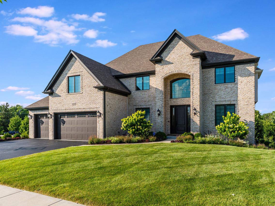 4020 Alfalfa Ln., Naperville, IL 60564