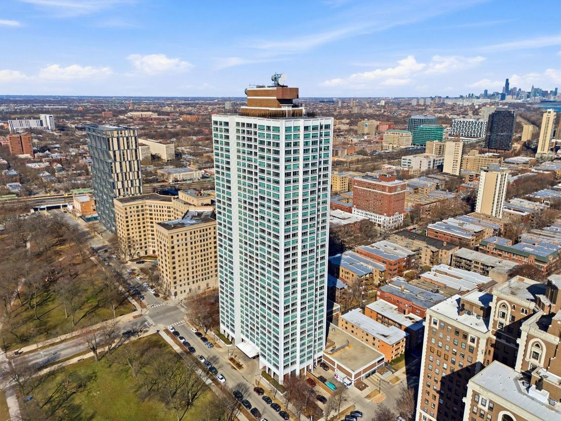 1700 E 56th St. #701-702, Chicago, IL 60637