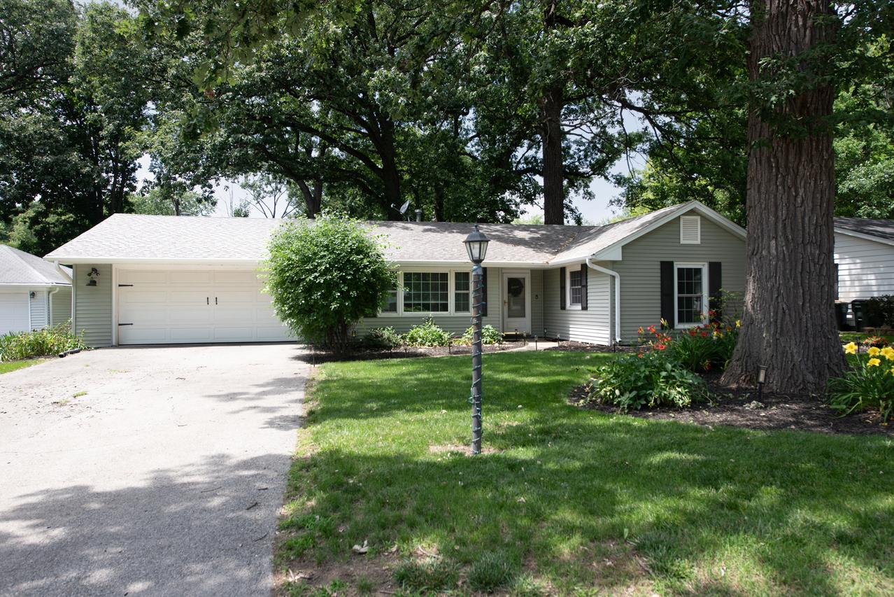 46 Briarcliff Rd., Montgomery, IL 60538