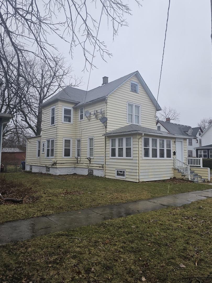 [Address Hidden by Seller], Waukegan, IL 60085