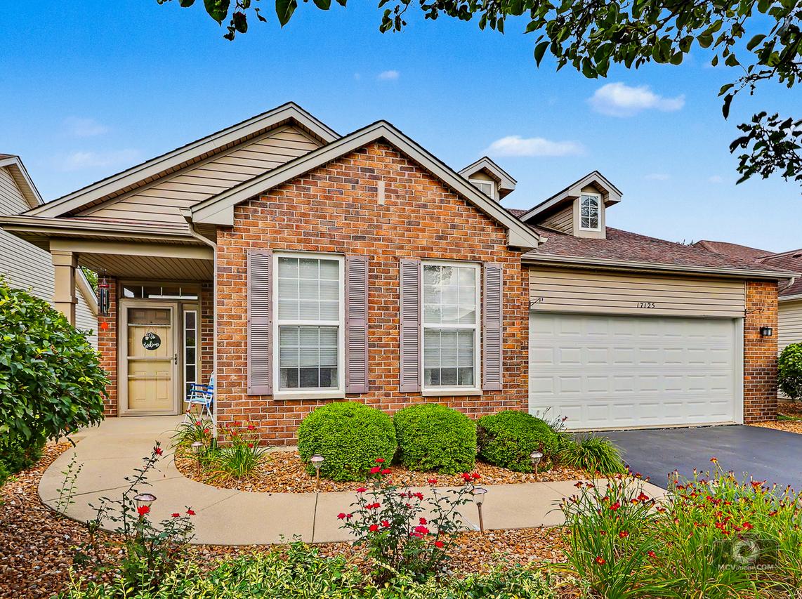 17125 Mendota Dr., Lockport, IL 60441