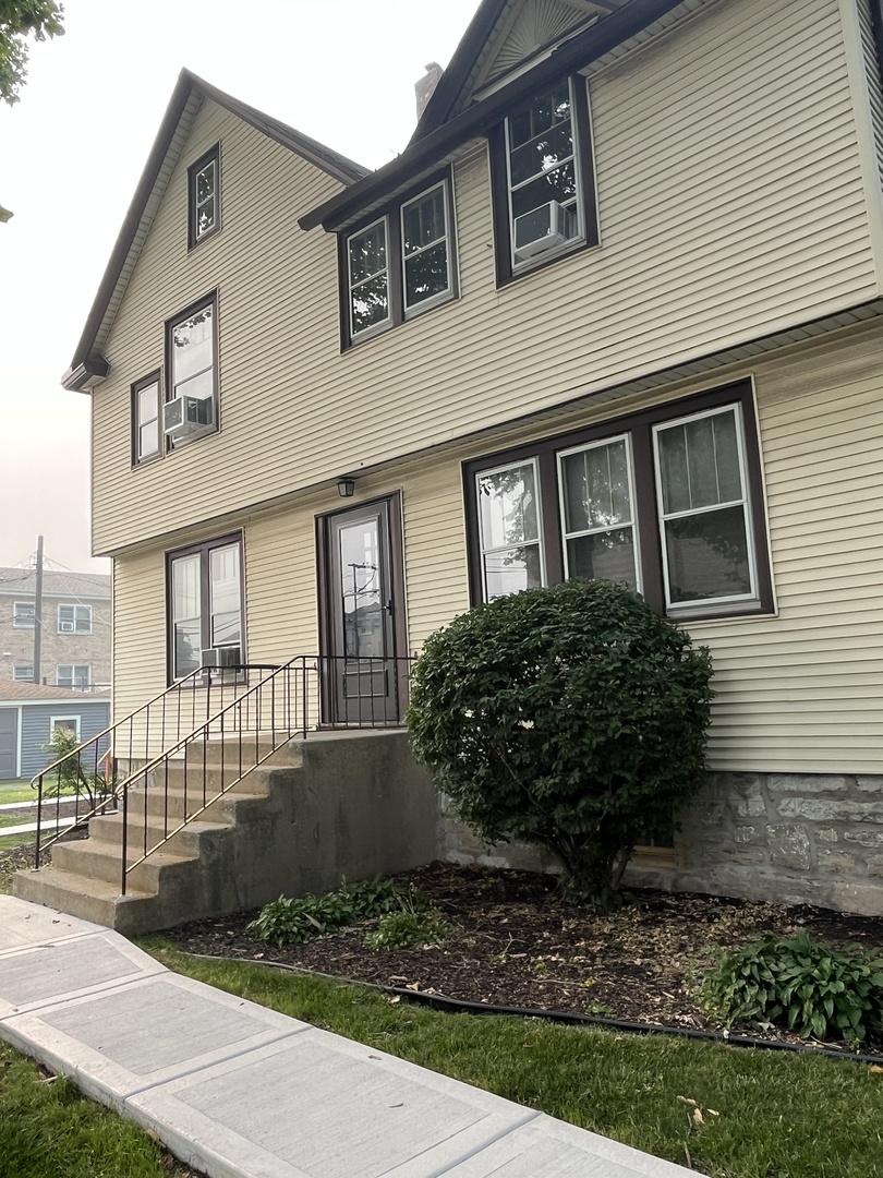 3328 Wisconsin Ave., Berwyn, IL 60804