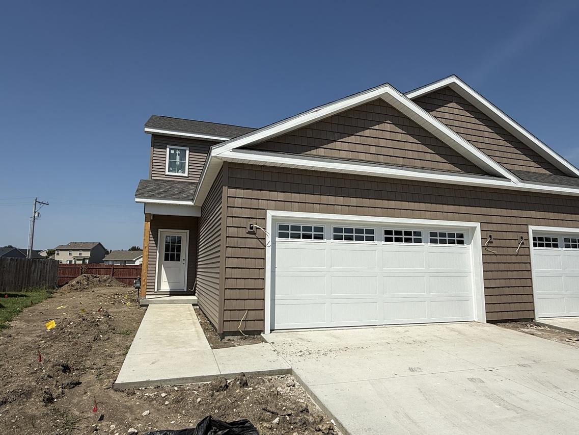 3934 Summer Sage Ct., Champaign, IL 61822