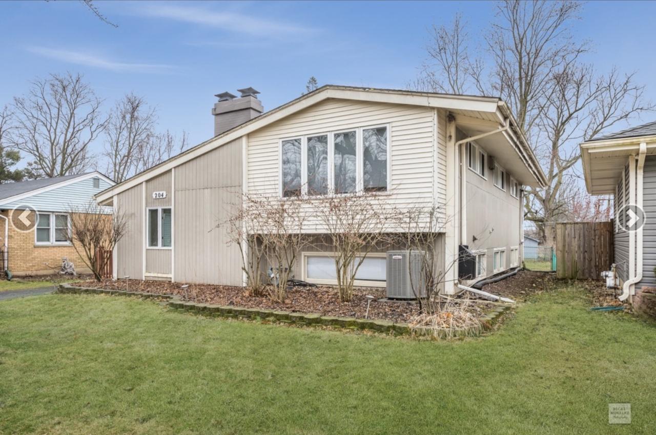 204 Anna St., North Aurora, IL 60542