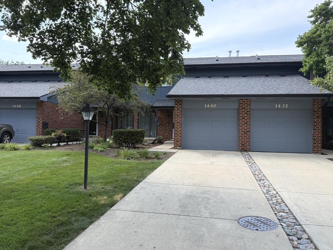 1440 Blackburn St., Wheaton, IL 60189