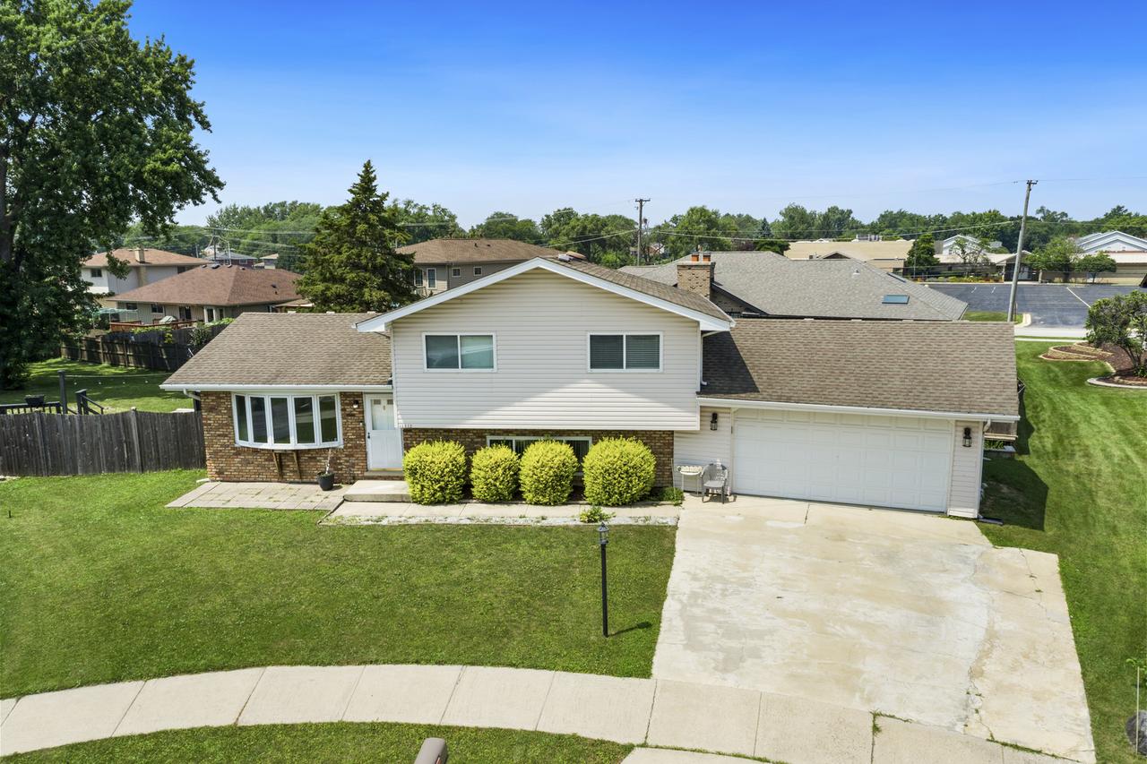 15512 Lorel Ave., Oak Forest, IL 60452