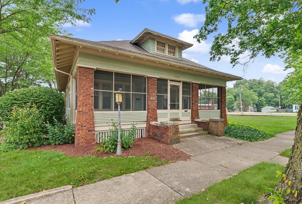 202 E Washington St., Monticello, IL 61856