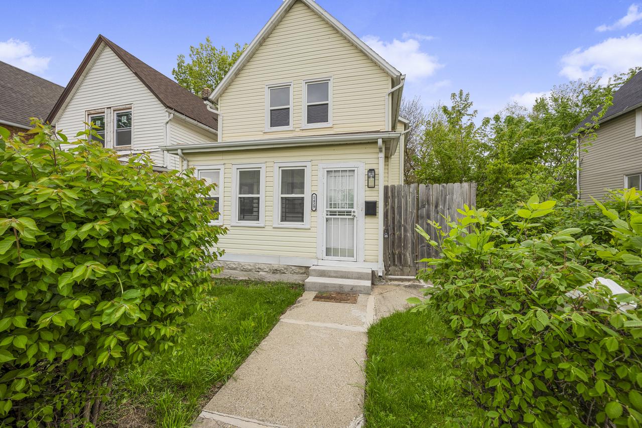 1429 East End Ave., Chicago Heights, IL 60411