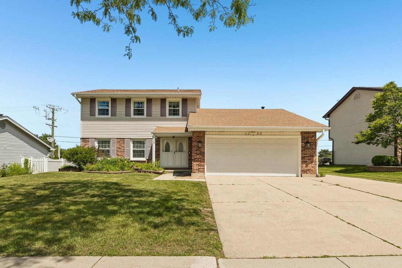 1105 E Point Dr., Schaumburg, IL 60193