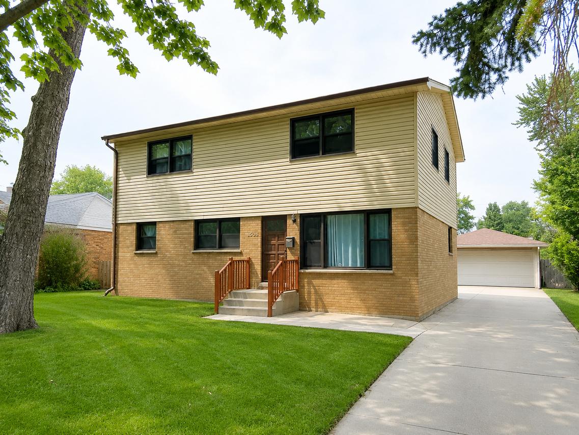 1508 W Palm Dr., Mount Prospect, IL 60056
