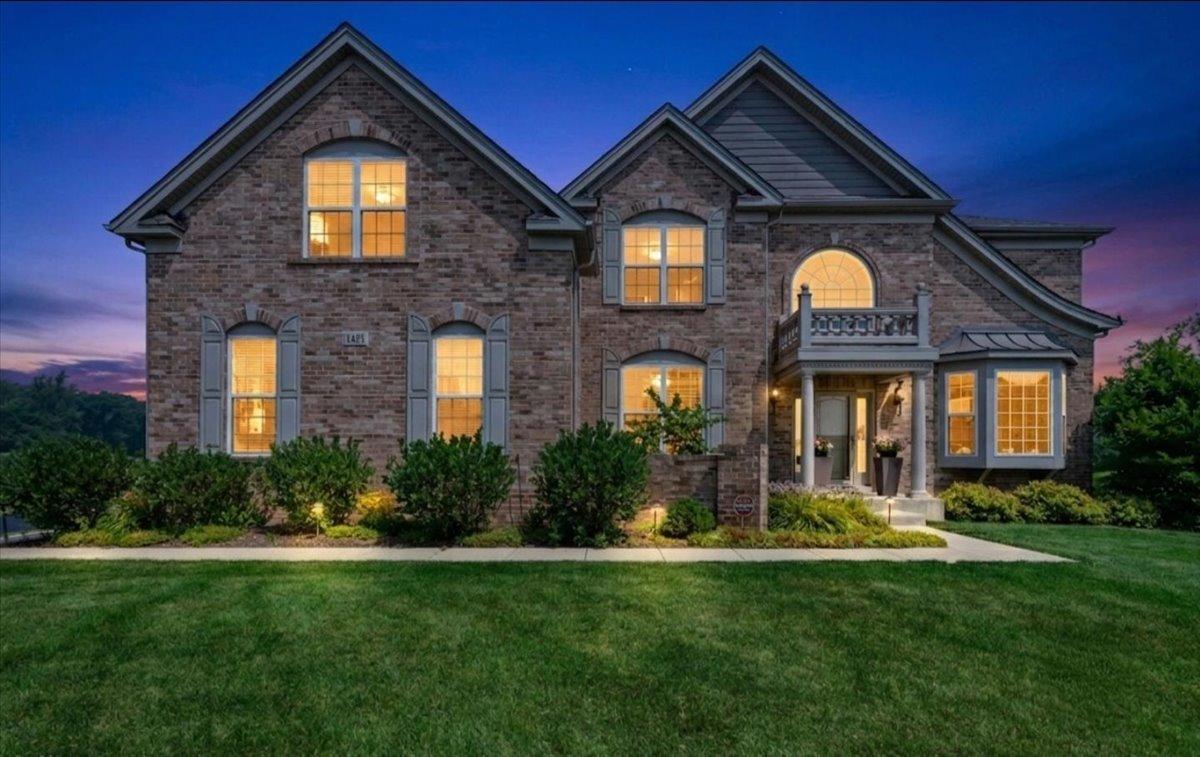 1451 Bethpage Cir., Elgin, IL 60124