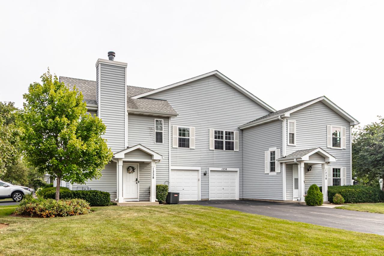 1228 Orleans Dr., Mundelein, IL 60060