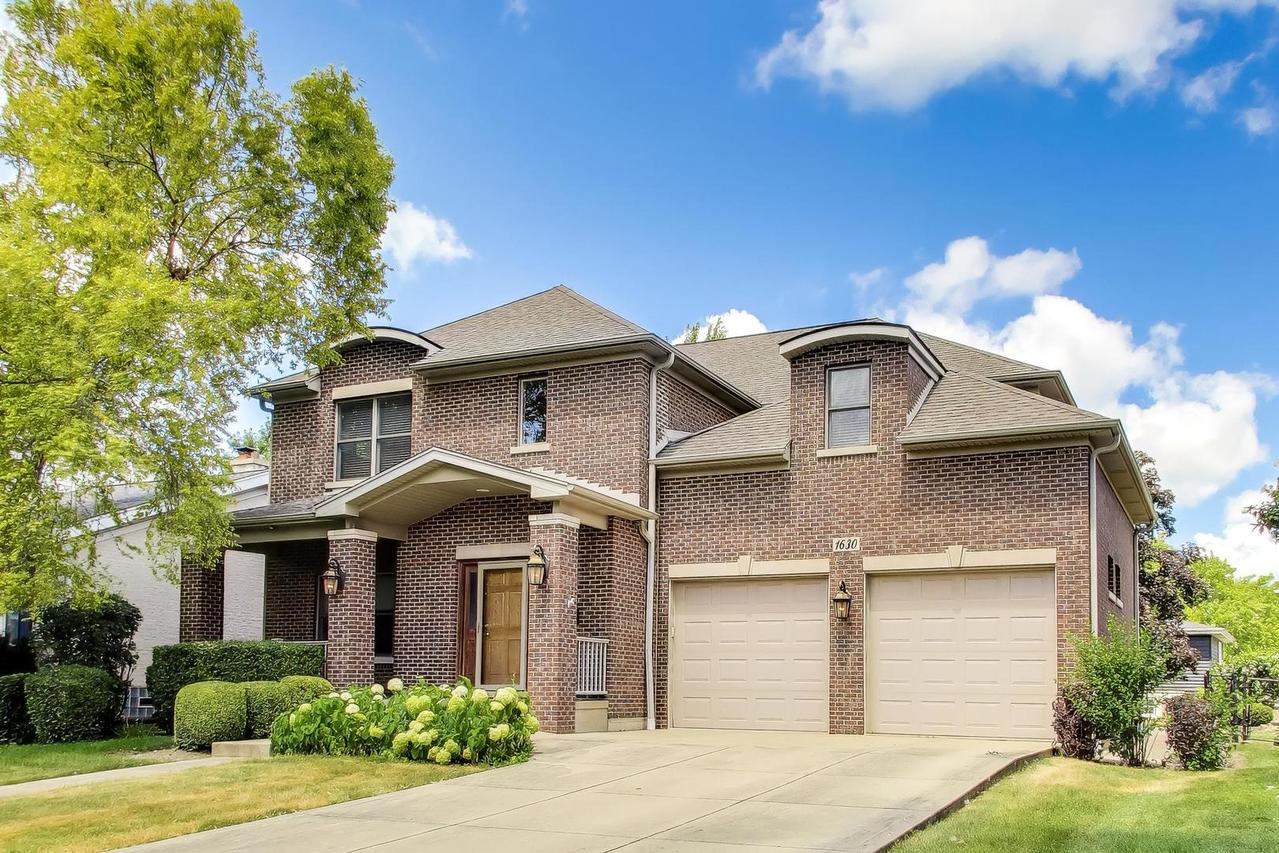 1630 Birch St., Park Ridge, IL 60068