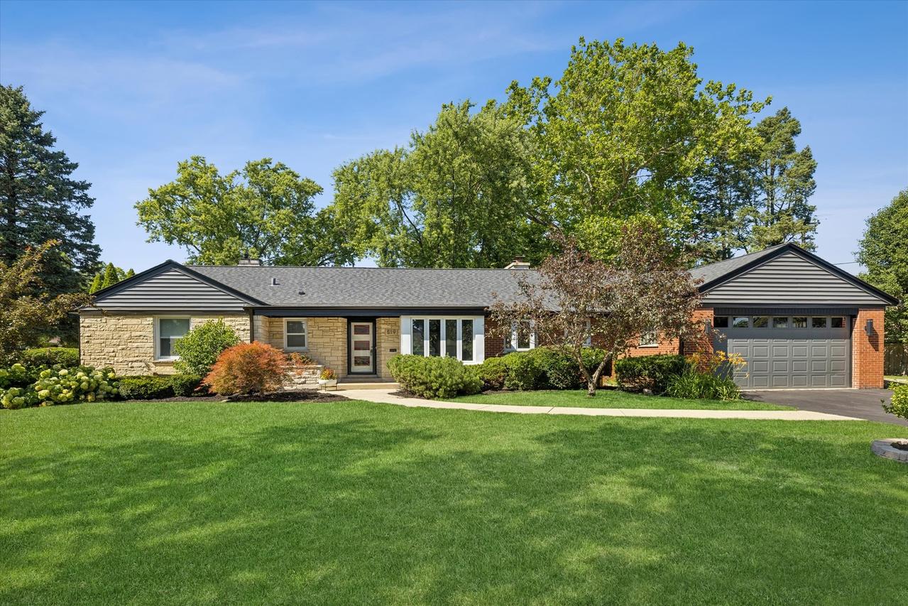 519 S Main St., Mount Prospect, IL 60056