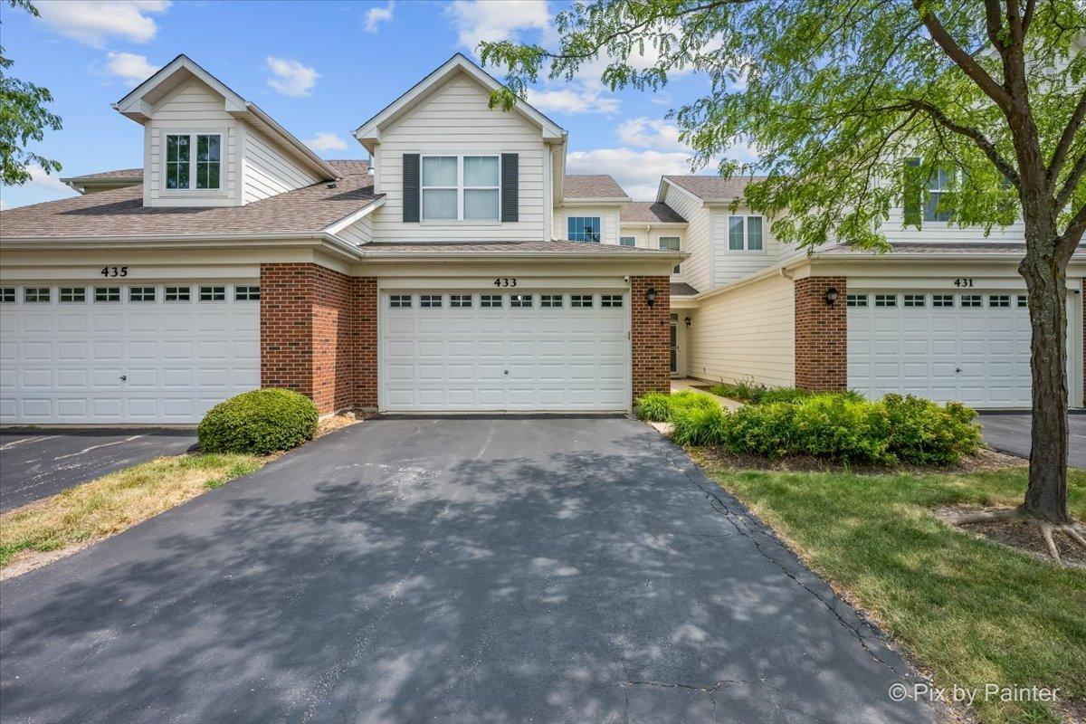 433 Tiverton St., Elgin, IL 60124