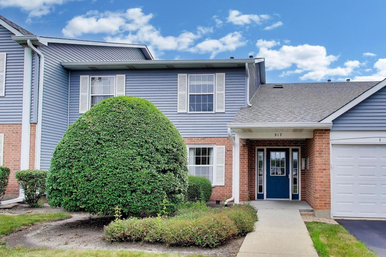 917 Golf Course Rd. #1, Crystal Lake, IL 60014