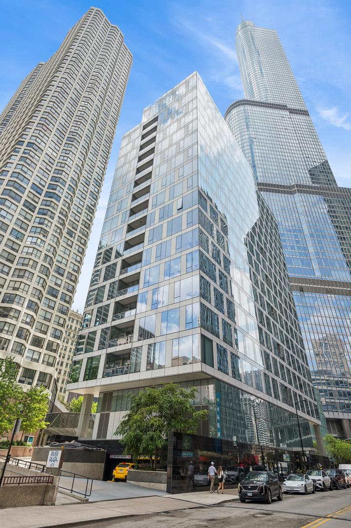 403 N Wabash Ave. #3A, Chicago, IL 60611