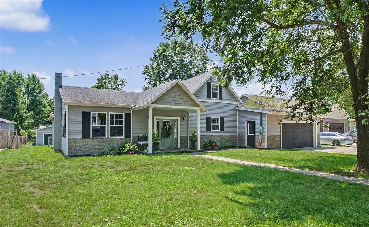 101 E Douglas St., St. Joseph, IL 61873
