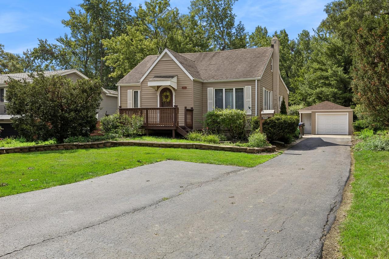 1669 W 187th St., Homewood, IL 60430