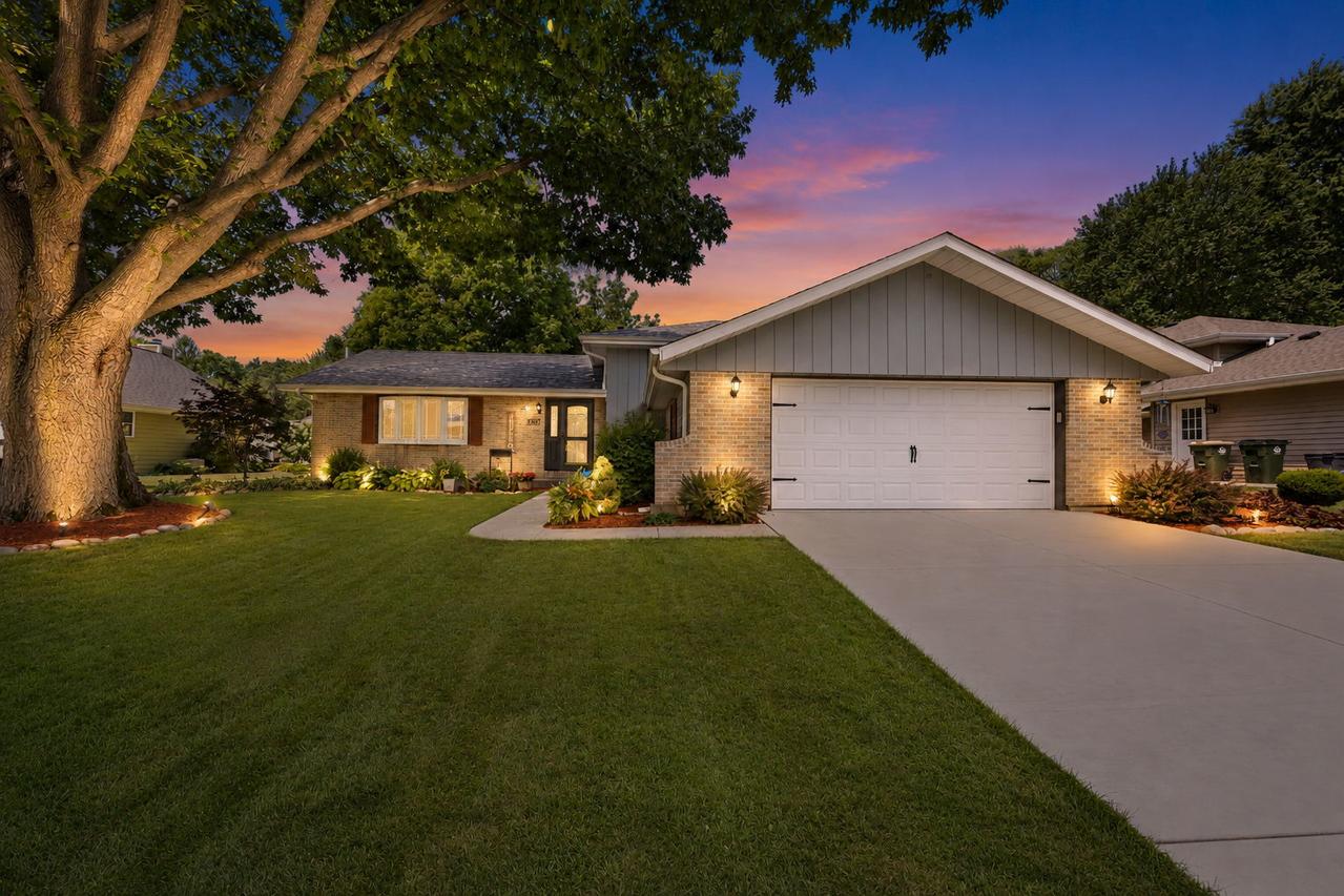 303 Woodworth St., Yorkville, IL 60560