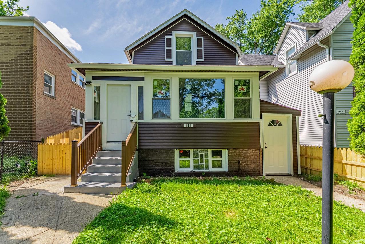 1914 Foster St., Evanston, IL 60201