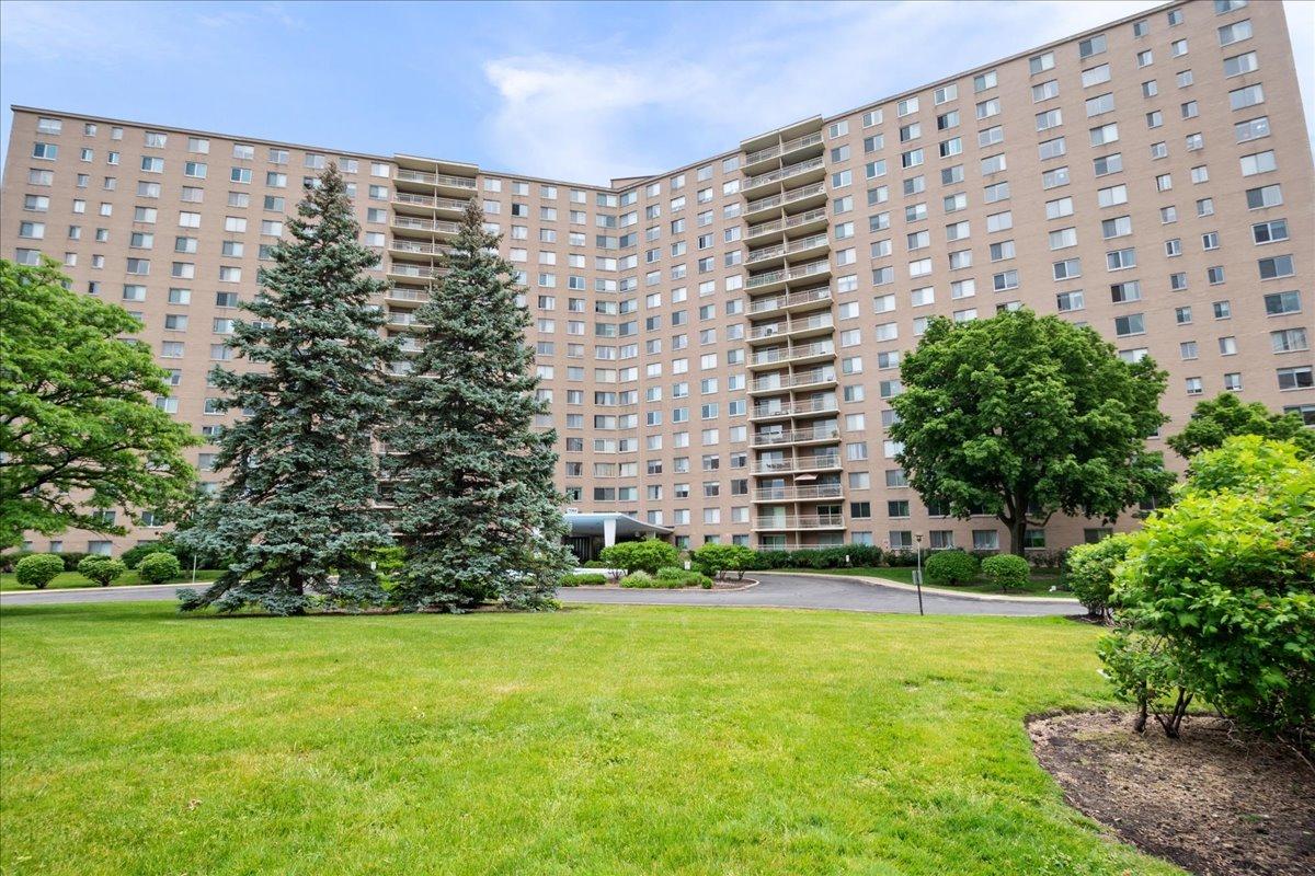 7061 N Kedzie Ave. #115, Chicago, IL 60645